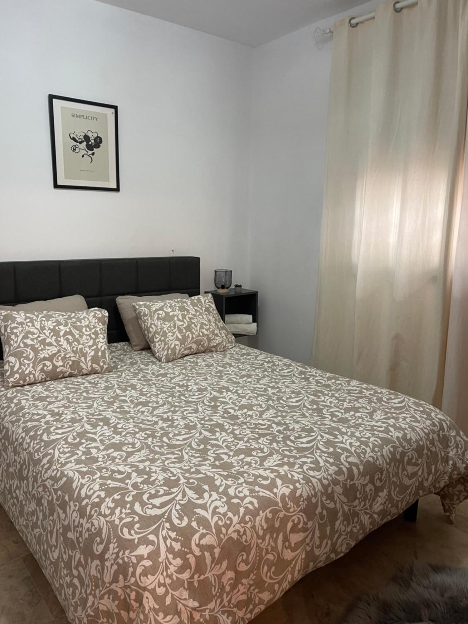 Готель Astral-Habitacion Doble Privada En Casa Compartida-Uebica2 Майрена-дель-Альхарафе Екстер'єр фото